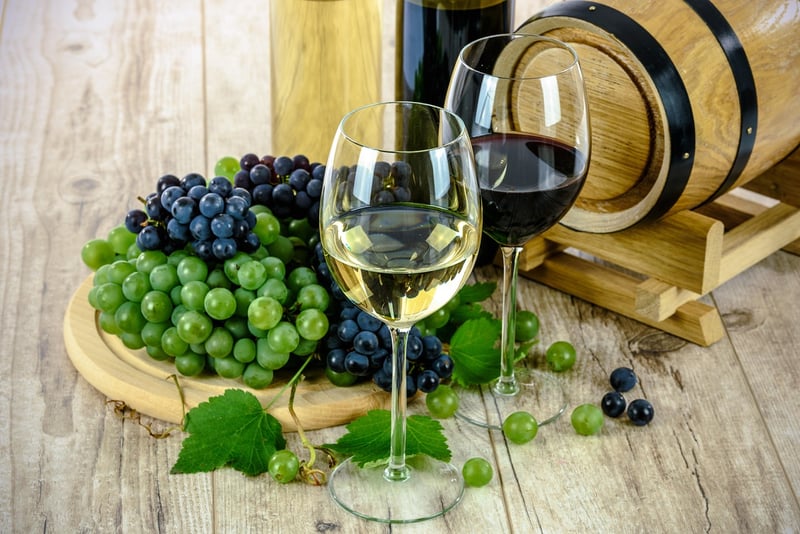 Vineyard Wedding Romance